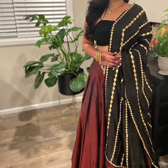 Lehenga set with dupatta - Picture 4 of 4